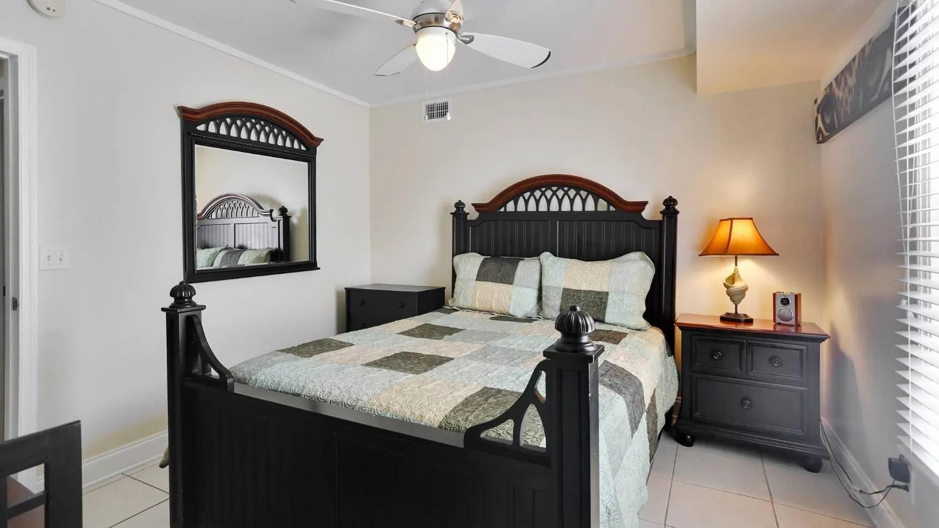 Casa vacanze Emmas Secret By Avantstay Heart Of Old Town W Shared Pool Month Long Stays Only Key West Stati Uniti