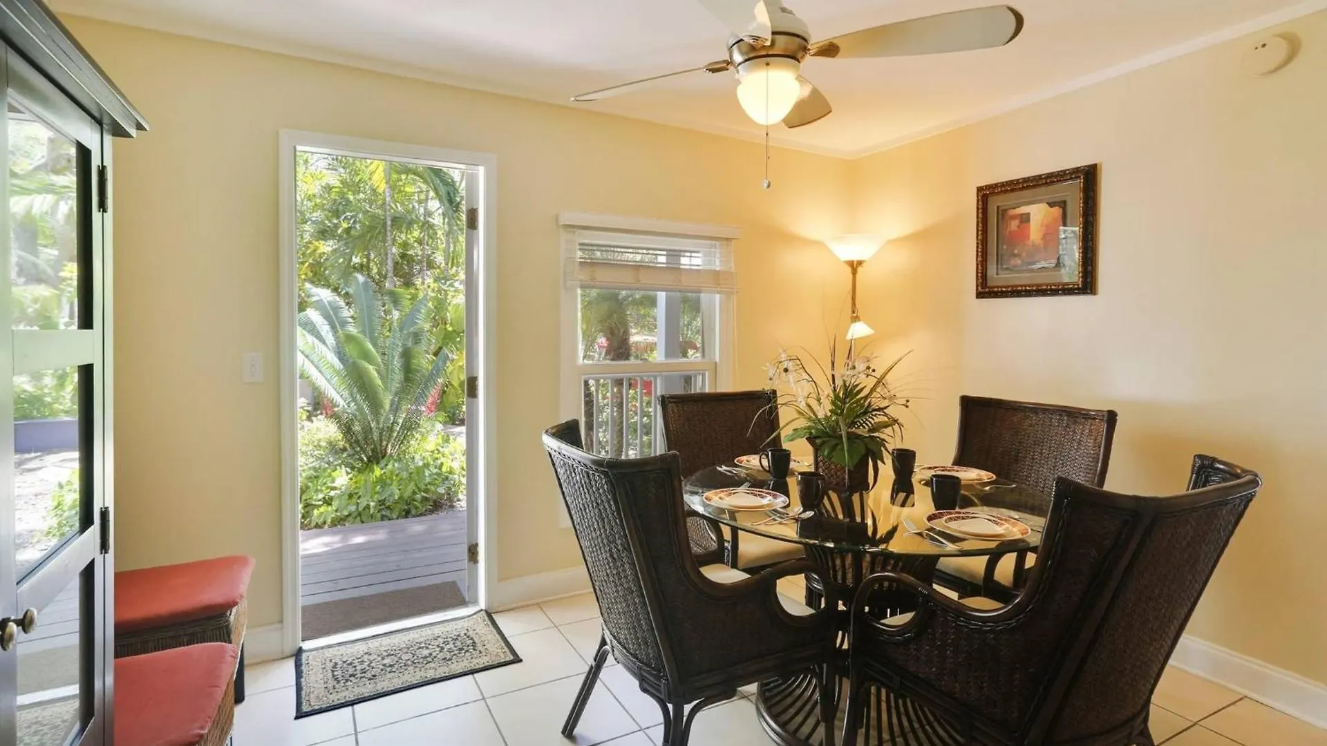 Emmas Secret By Avantstay Heart Of Old Town W Shared Pool Month Long Stays Only Key West 0*,